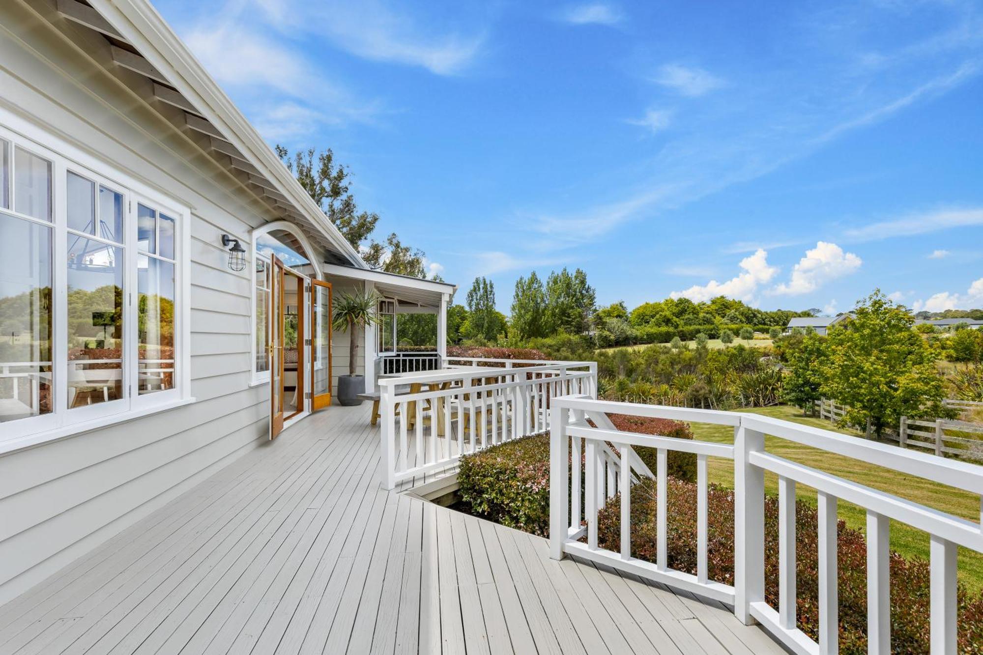 Riverview Retreat Riverhead Екстериор снимка