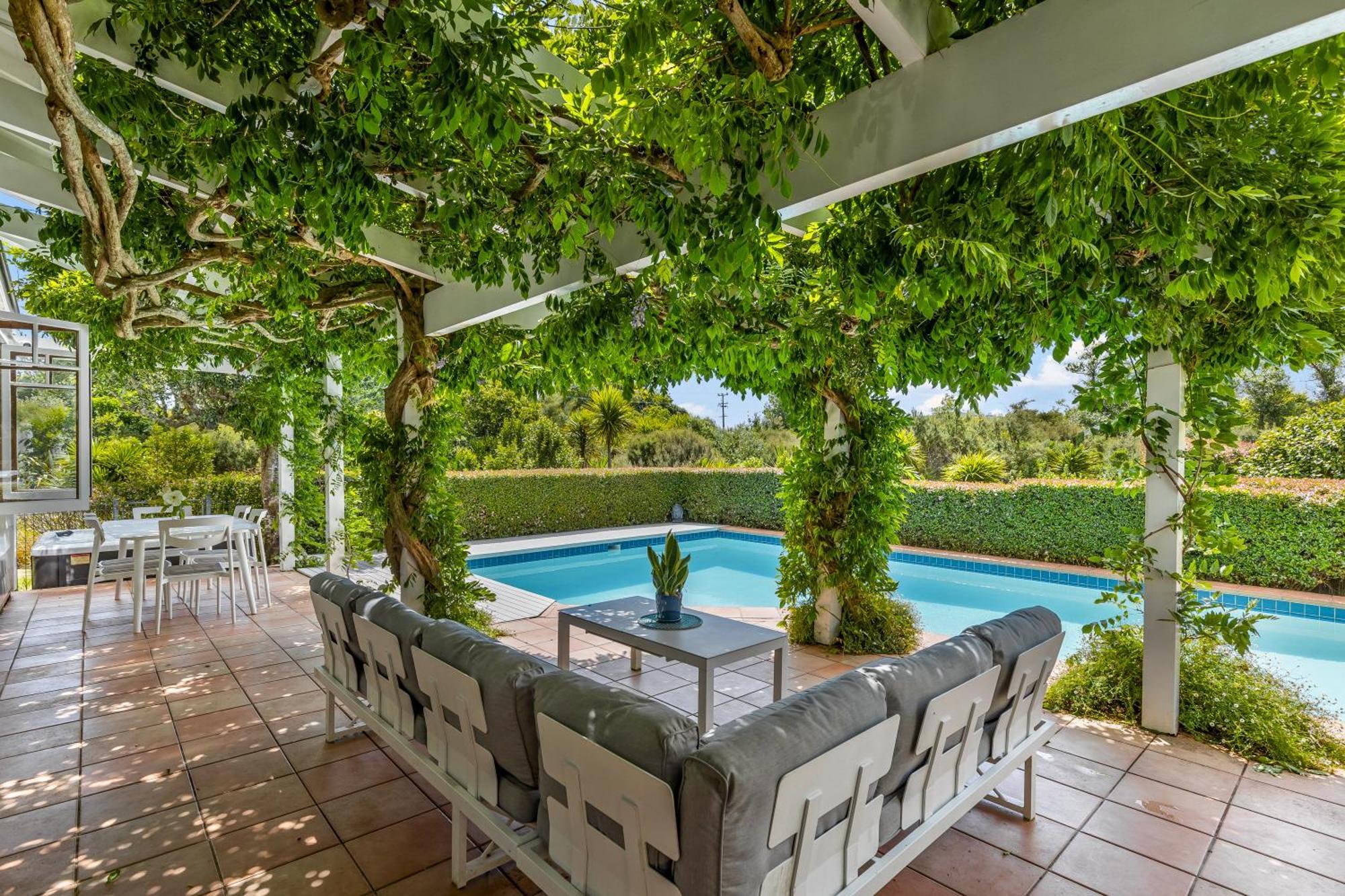 Riverview Retreat Riverhead Екстериор снимка