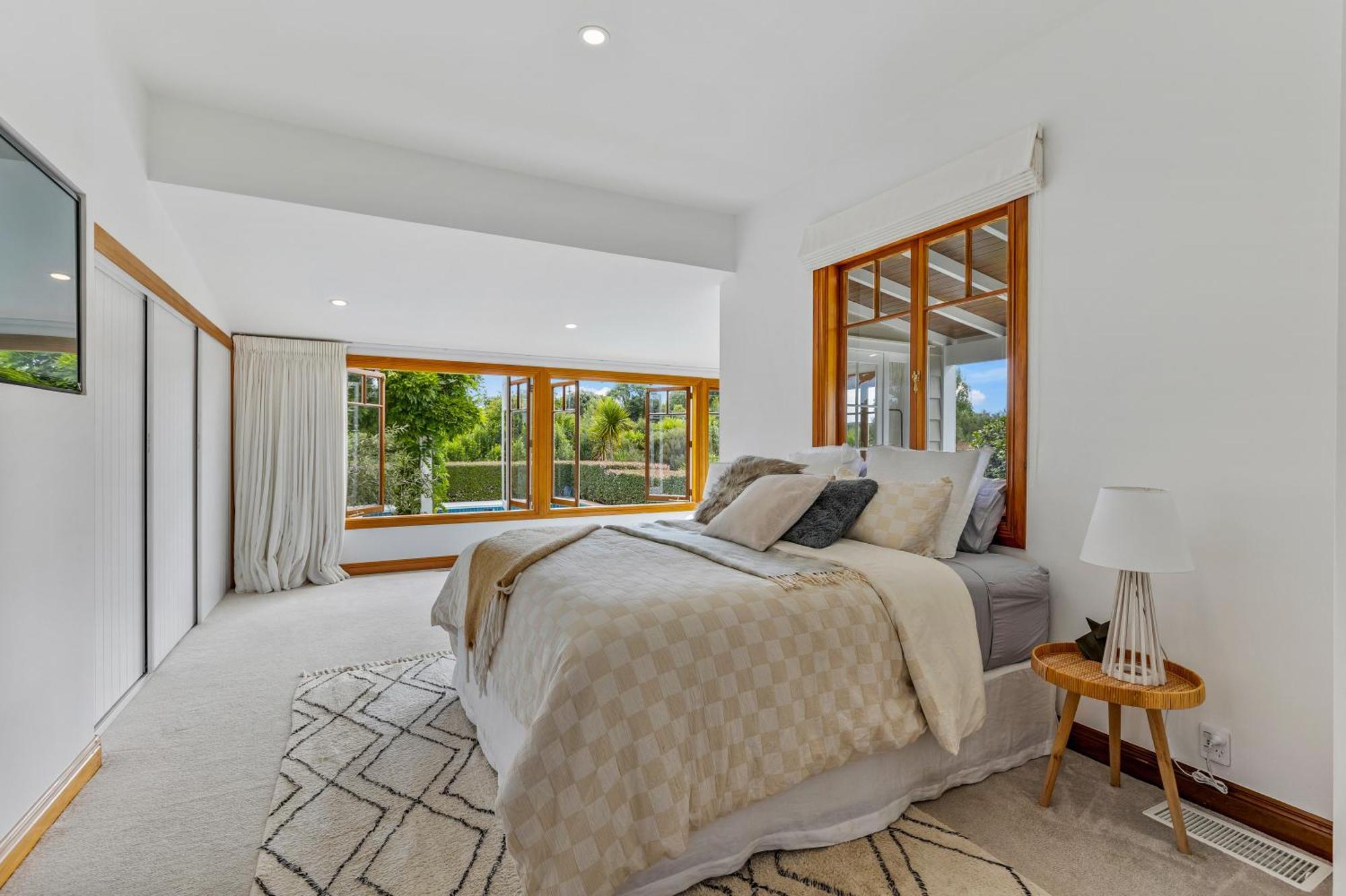 Riverview Retreat Riverhead Екстериор снимка